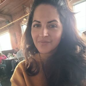 Meet your Posher, Lisa